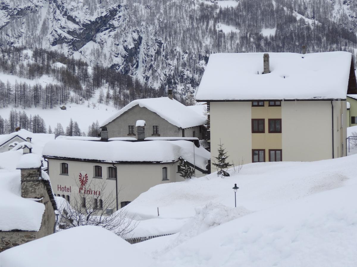 Hotel-Restaurant Grina Simplon Buitenkant foto